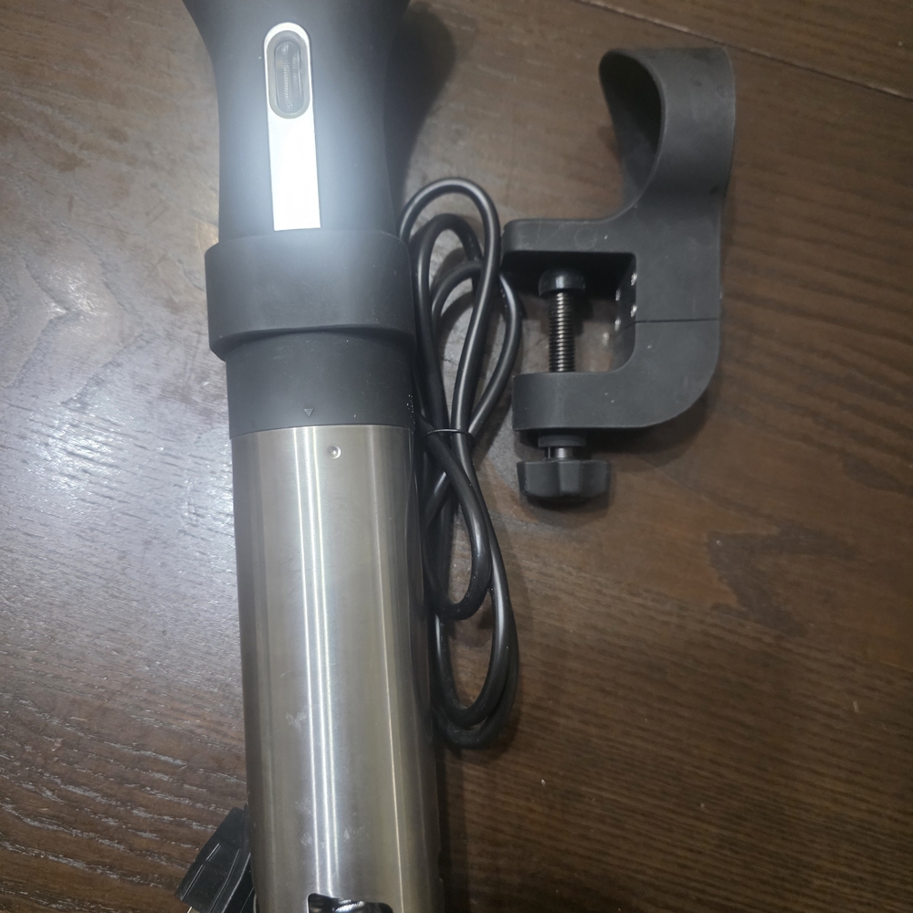 Sous Vide Precision Cooker - Black and Silver - Picture 5 of 6